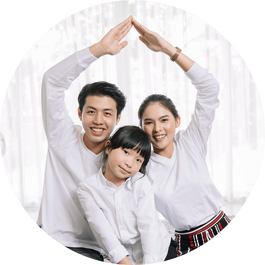 Keluarga bahagia yang mewakili kesehatan dan kesejahteraan